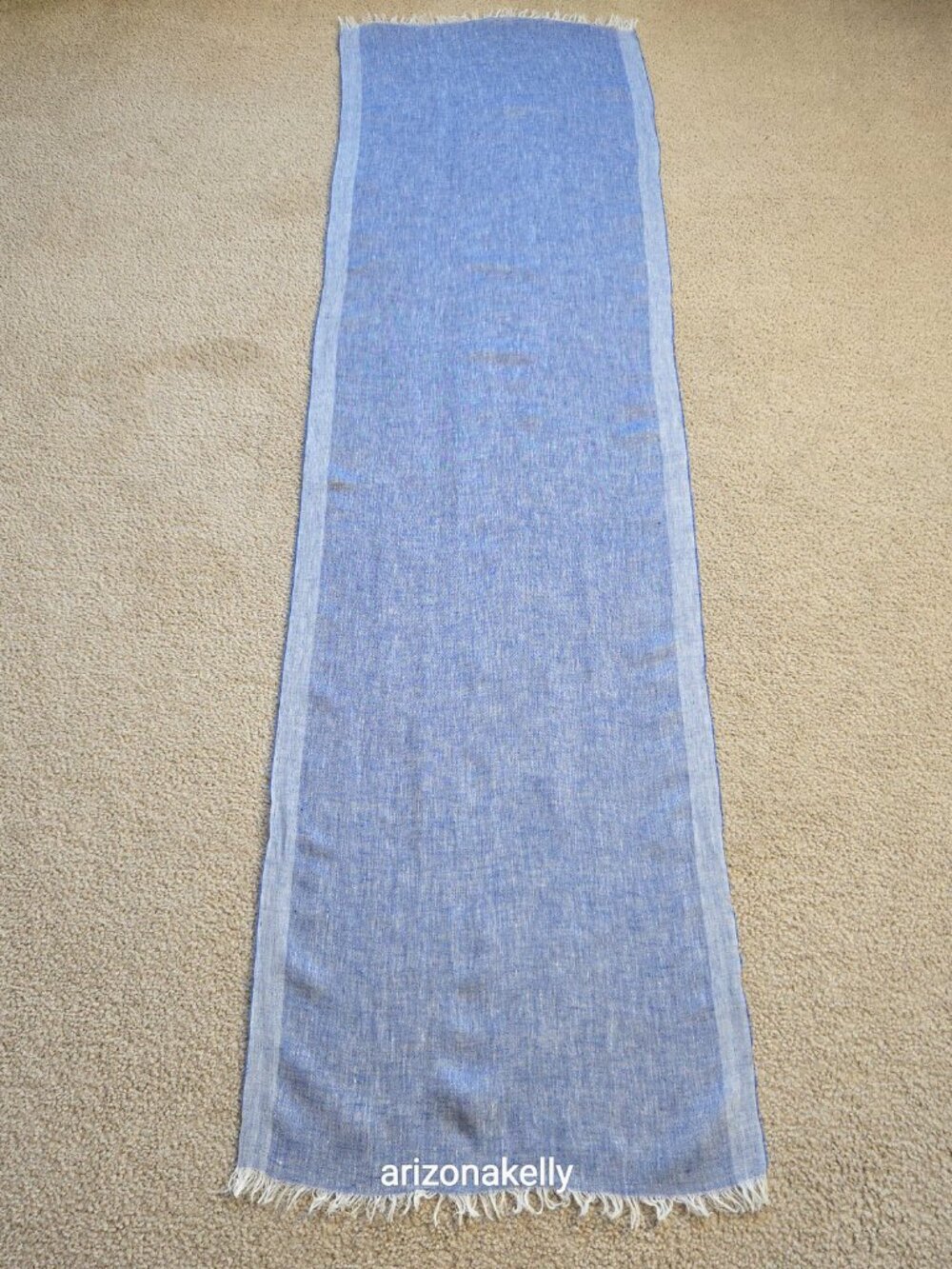 NWOT Blue Linen Scarf With Stripe Going Down Each Side - Picture 4 of 9